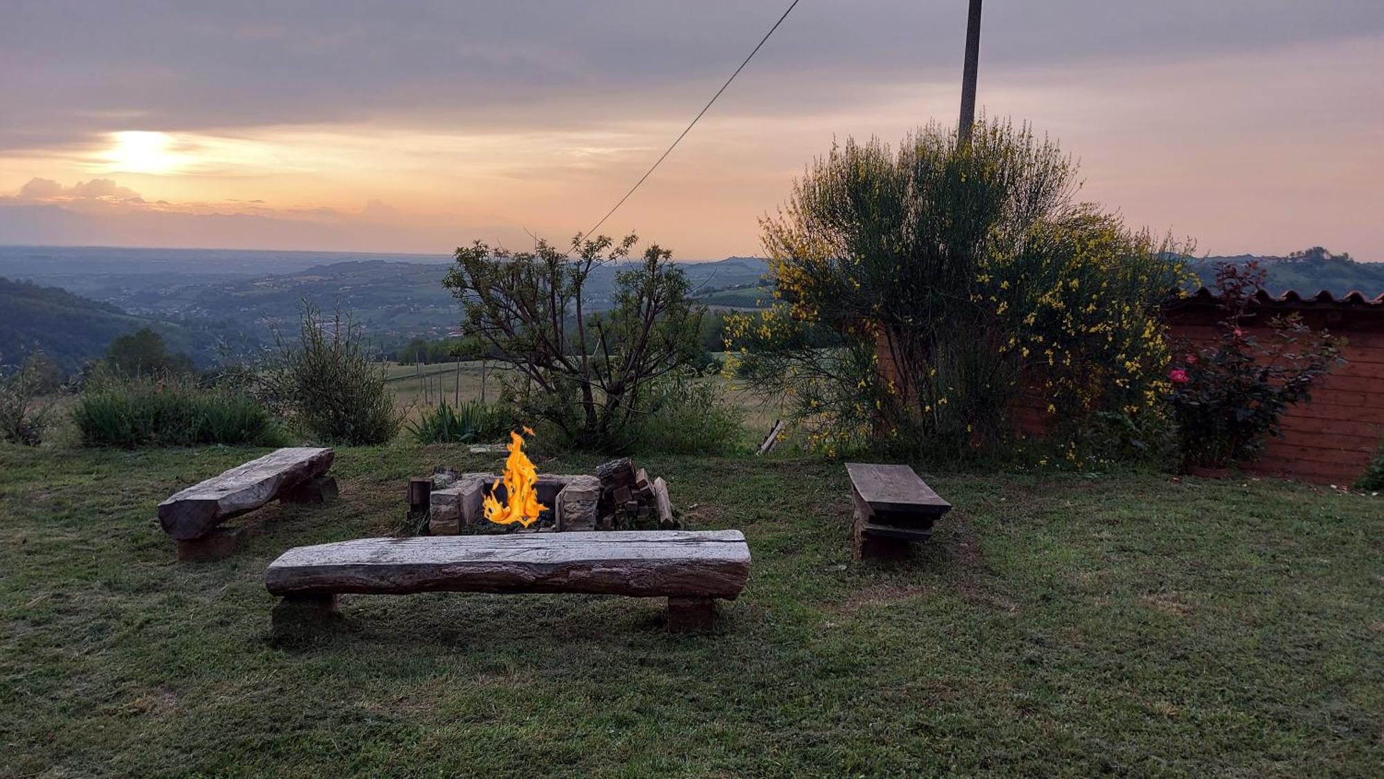 Cascina Nomade - Wine & Scenic Retreat Apartment Доляни Екстериор снимка